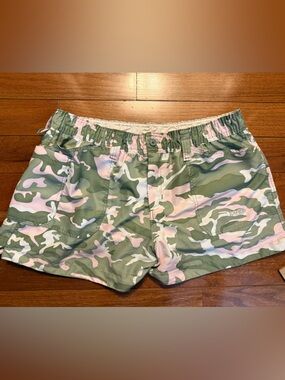 Xhilaration Pink & Green Camo Elastic-Waist Athletic Shorts